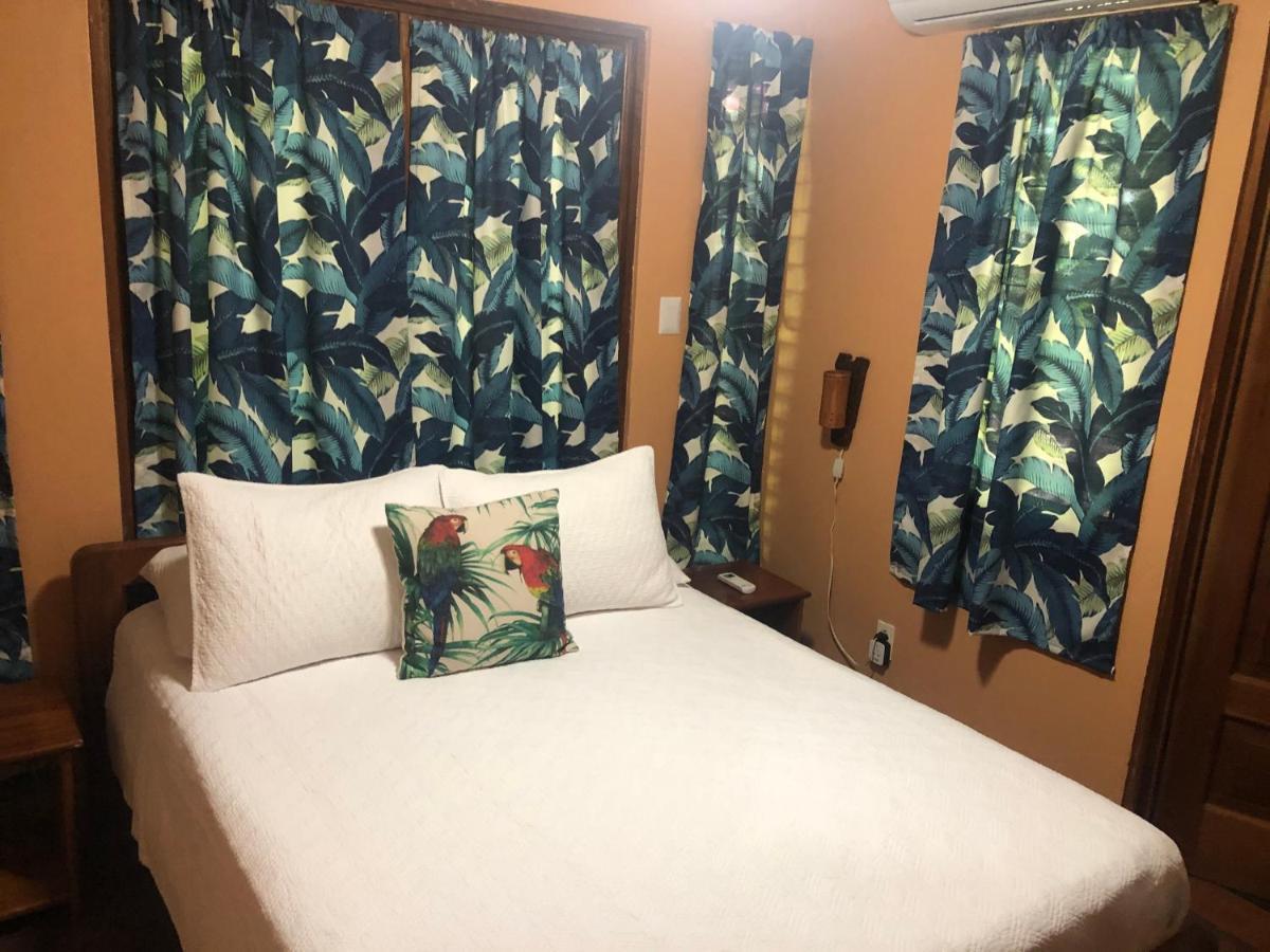 Hotel El Mono Feliz โอเฆชาล ภายนอก รูปภาพ