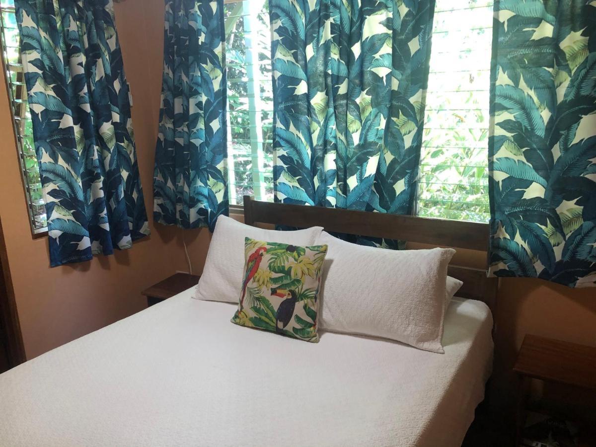 Hotel El Mono Feliz โอเฆชาล ภายนอก รูปภาพ